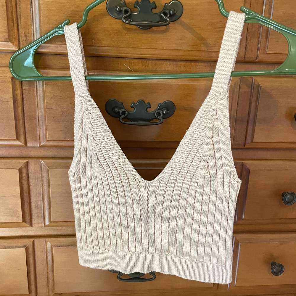 Cropped sweater tank